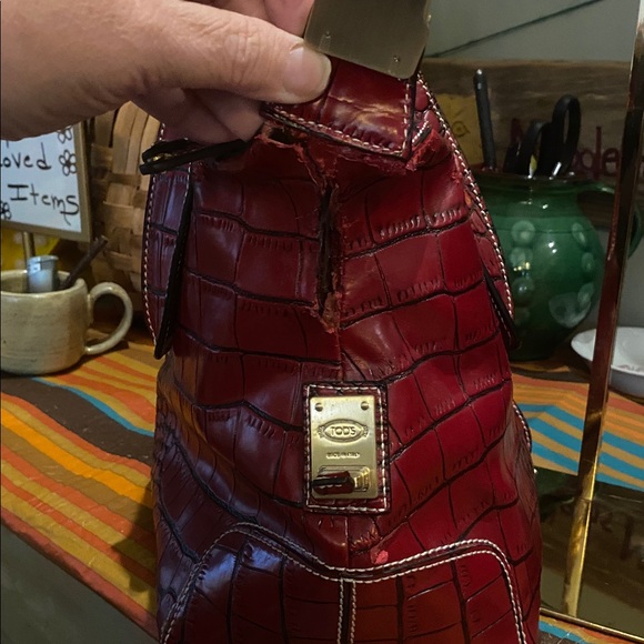 Tod's Di Bag in a red, crocodile-embossed leather finish. - Picture 15 of 15
